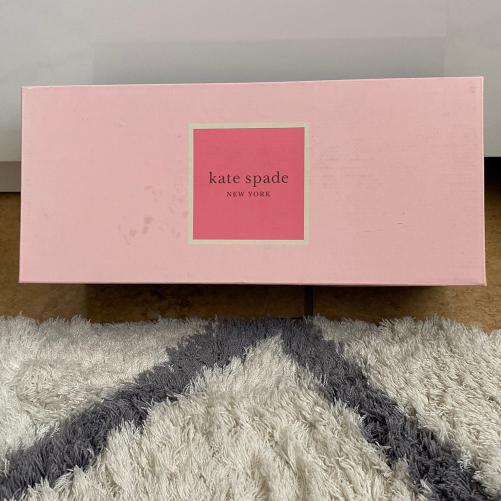 Brand New Kate Spade woman sandals